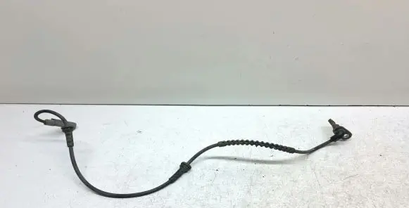 Opel Mokka ABS brake wheel speed sensor 95490814