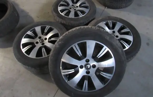 Renault Captur R16 alloy rim 