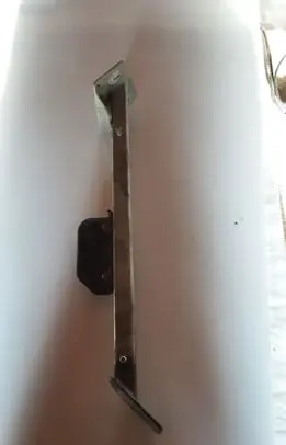 Fender mounting bracket