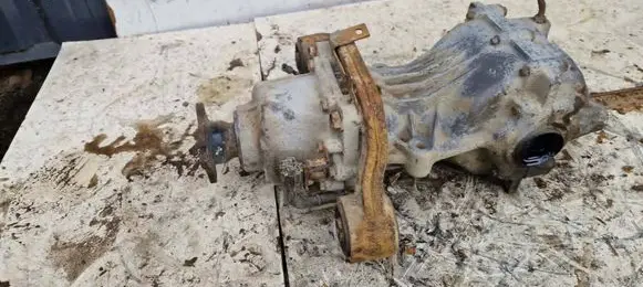 Nissan X-Trail T30 Rear differential
