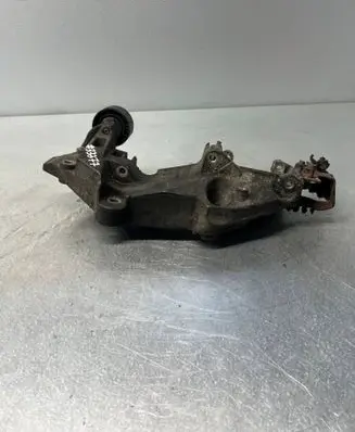 Renault Trafic II (X83) Generator/alternator bracket 8200527320