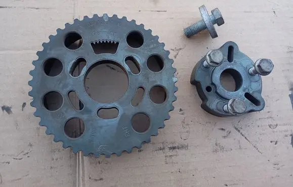 Camshaft pulley/ VANOS