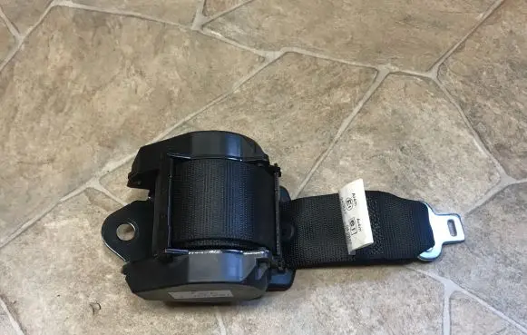 BMW X5 E70 Third row seat belt 606346001