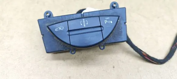 Mercedes-Benz E W211 Suspension ride height/mode switch 2118206610
