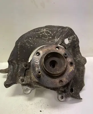 BMW 5 E60 E61 Front wheel hub 6780954