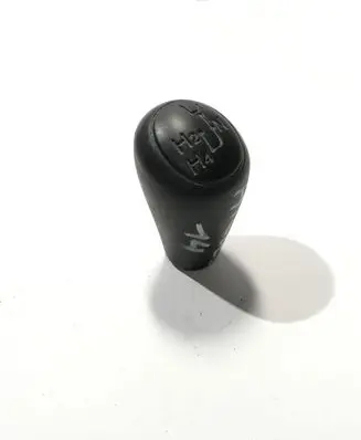 Toyota Hilux (AN10, AN20, AN30) Gear lever shifter trim leather/knob 