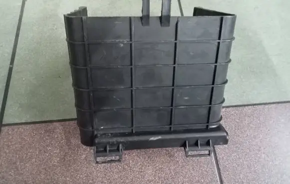 Volkswagen Golf V Battery box tray 1K0915336B