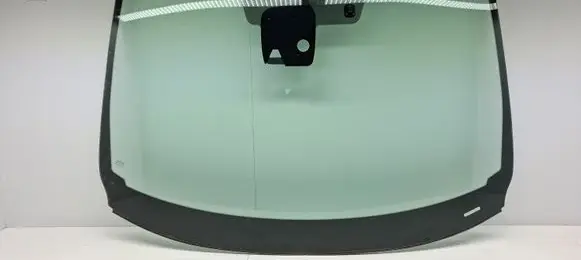 Nissan Qashqai Front windscreen/windshield window 