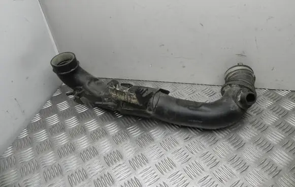 Ford Puma Air intake hose/pipe L1B19C623AC VD20053