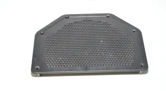 BMW 1 E82 E88 Subwoofer grill/trim 6925328