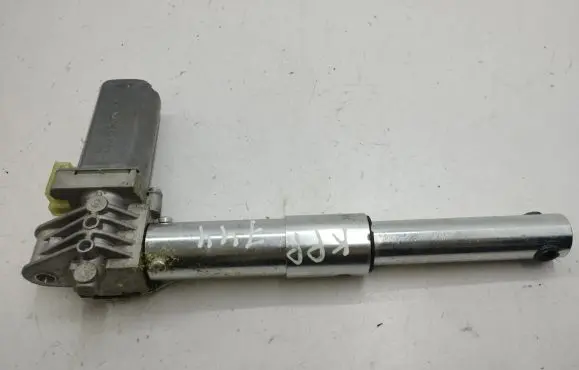 BMW X5 E70 Seat adjustment motor 0390203230