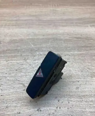 Volkswagen PASSAT B7 Hazard light switch 3AA9535091QB