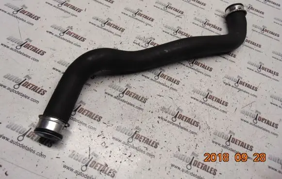 Mercedes-Benz E W211 Engine coolant pipe/hose A2115015382