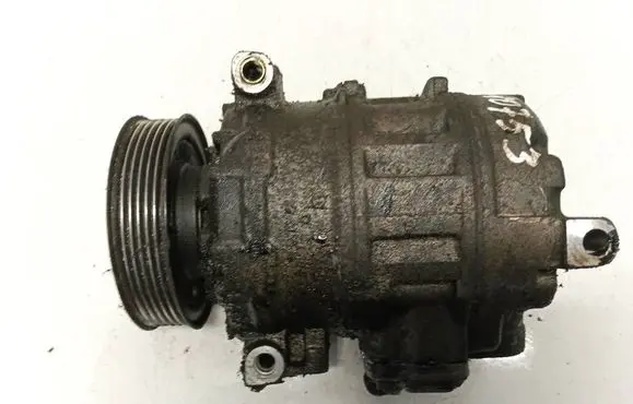 Volkswagen Golf V Air conditioning (A/C) compressor (pump) 1k0820803f