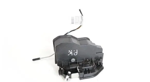 BMW 2 F22 F23 Front door lock 7202145