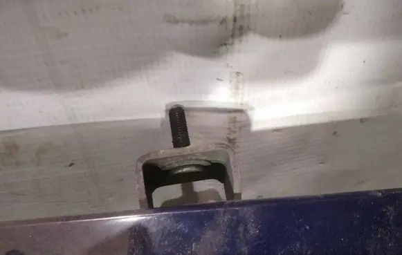 Renault Laguna III Tailgate/trunk/boot hinge