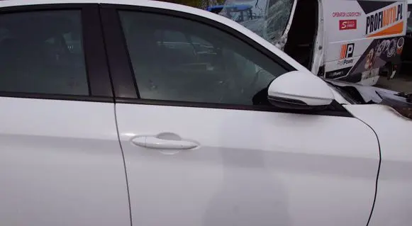 Alfa Romeo Giulia Front door BIAŁE