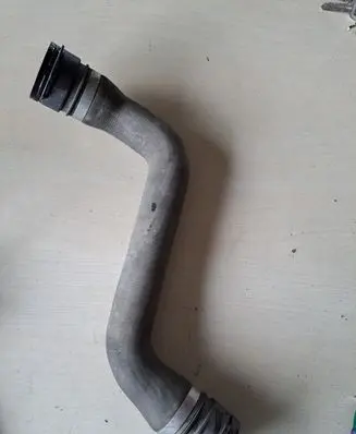 BMW X3 F25 Engine coolant pipe/hose 1712857431713 19906610