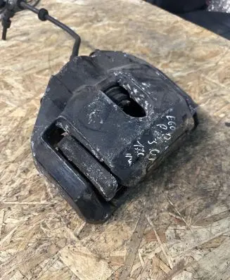 BMW 5 E60 E61 Front brake caliper