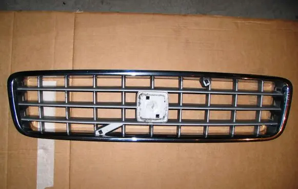 Volvo XC90 Front grill 30678980