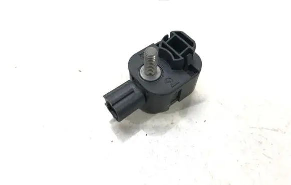Chevrolet Camaro Airbag deployment crash/impact sensor 13583355