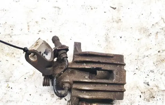 Skoda Octavia Mk2 (1Z) Rear brake caliper