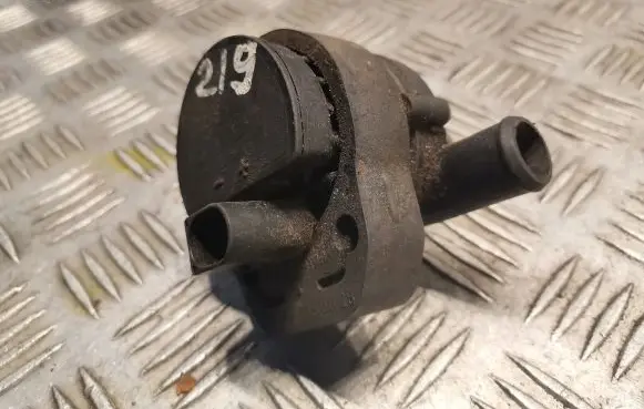 Mercedes-Benz CLS C219 Electric auxiliary coolant/water pump 2118350028
