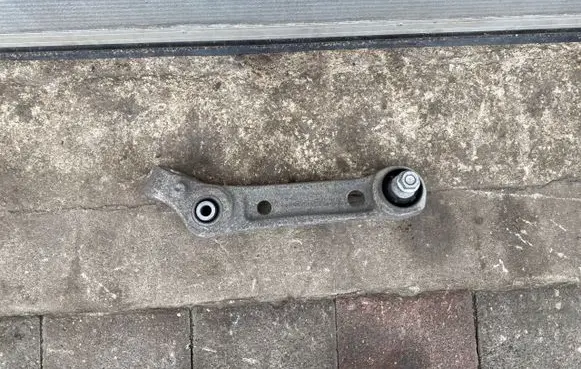 BMW 7 G11 G12 Front control arm 6861173