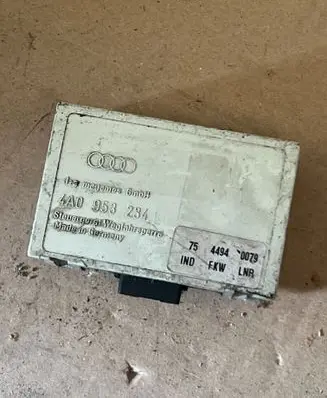 Audi A4 S4 B5 8D Immobilizer control unit/module 4A0953234