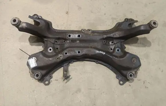 Toyota Avensis T270 Front subframe 