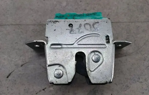 Mercedes-Benz A W169 Tailgate lock latch A1697400235