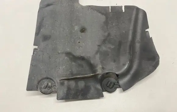 Mercedes-Benz C AMG W205 Front splash guards bracket A2056900200