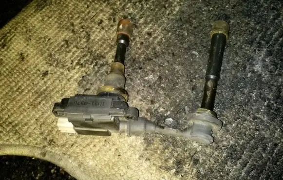 Suzuki Swift I High voltage ignition coil 1D310370