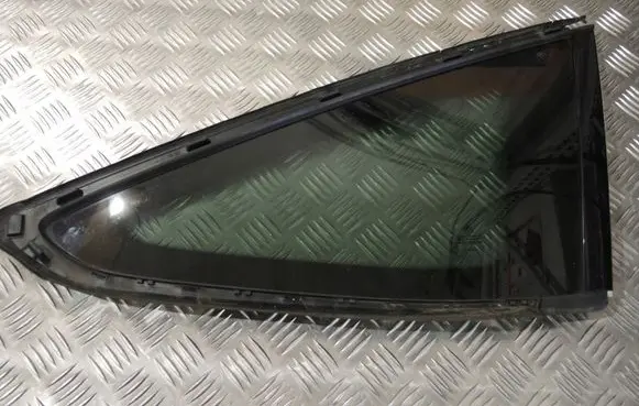 BMW 3 GT F34 Front triangle window/glass 