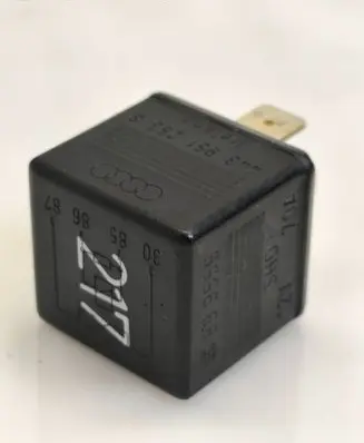 Audi A8 S8 D2 4D Other relay 443951253S