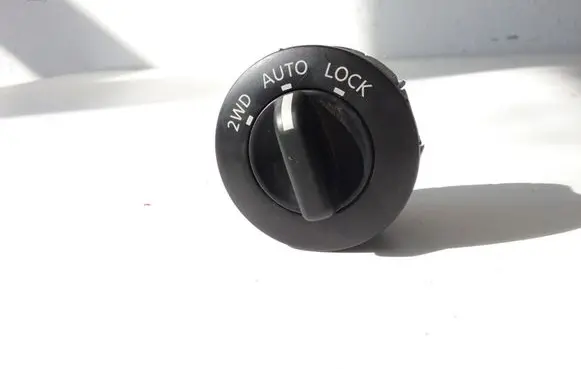 Nissan X-Trail T30 Differential lock switch 