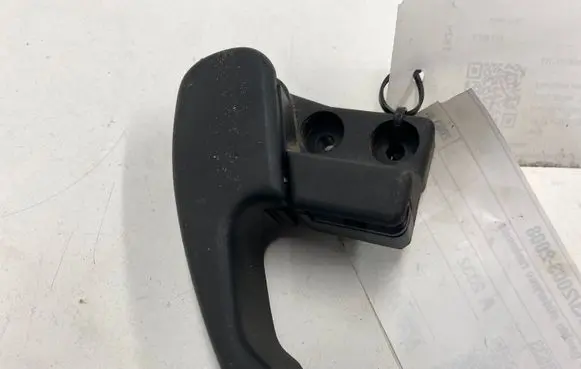 Engine bonnet (hood) release handle