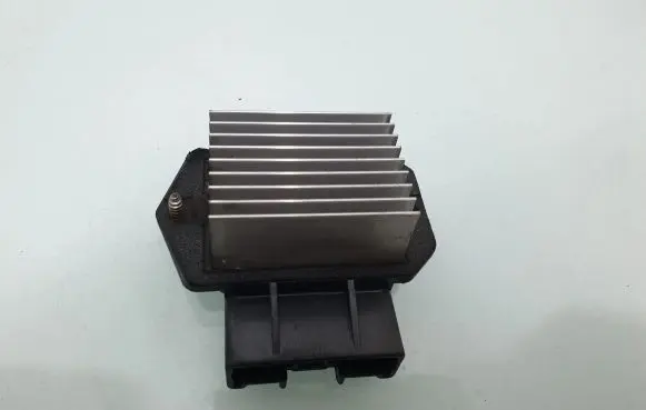 Mitsubishi Pajero Heater blower motor/fan resistor 4993002110