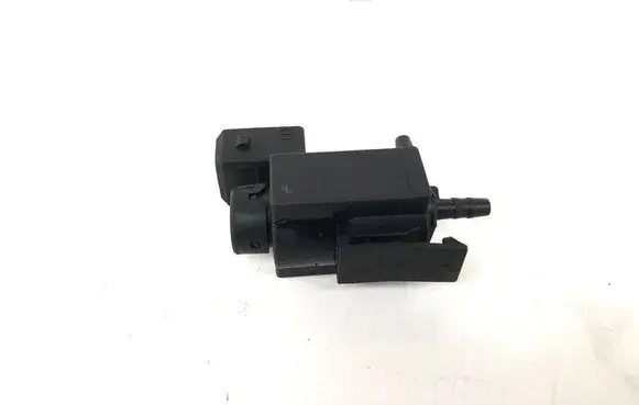BMW 7 F01 F02 F03 F04 Turbo solenoid valve 70231800 10T035 7810831