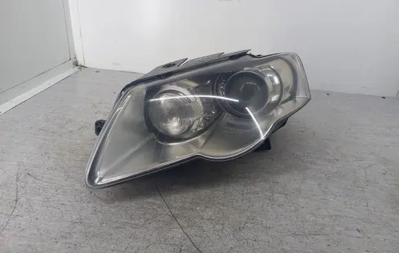 Volkswagen PASSAT B6 Headlight/headlamp 3C0941751G