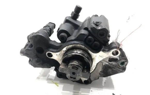 Citroen C5 Fuel injection high pressure pump 9687959180