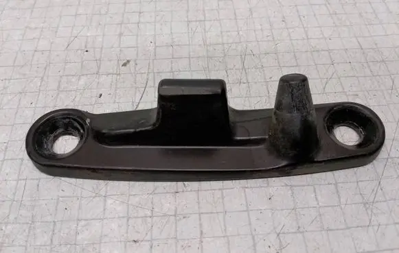 Volkswagen Transporter - Caravelle T5 Sliding door lock loop/hook striker 7H0843842B