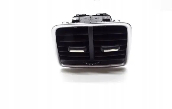 Audi Q3 8U Rear air vent grill 8U0819203