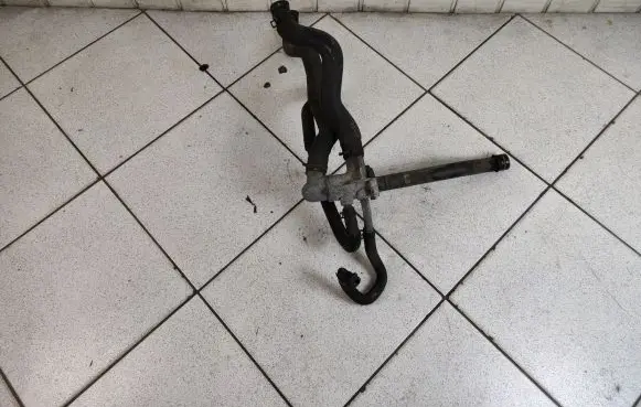 Mazda CX-9 Thermostat housing 7T4E-8594