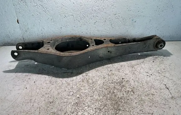 Volkswagen PASSAT B6 Rear upper control arm/wishbone