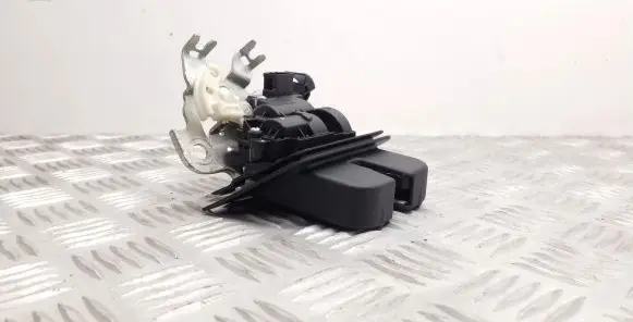 Audi A3 S3 8P Tailgate/trunk/boot lock/catch/latch 8P7827520
