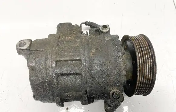 Audi A8 S8 D3 4E Air conditioning (A/C) compressor (pump) 4e0260805f
