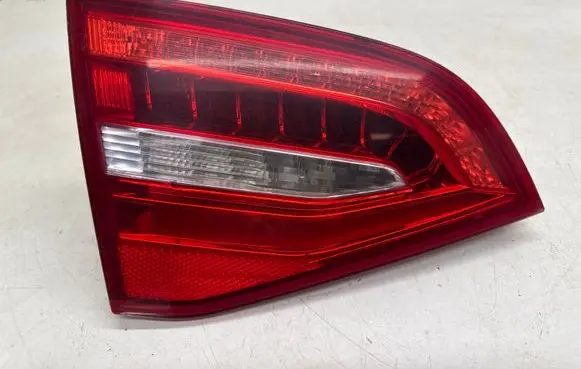 Audi A4 S4 B8 8K Tailgate rear/tail lights 8K9945093E