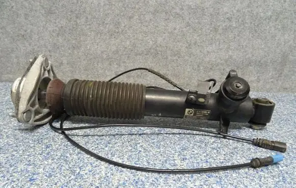 BMW X5 F15 Rear shock absorber/damper 6875090
