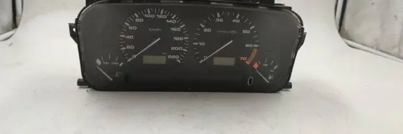 Volkswagen Polo III 6N 6N2 6NF Speedometer (instrument cluster) 87001323
